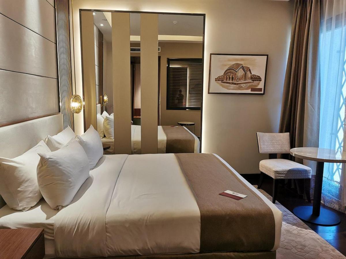 Best Western Plus Maya - Luxury Collection Hotel Дакка Екстер'єр фото