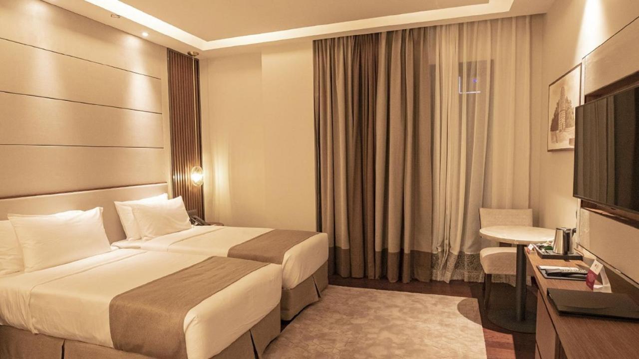 Best Western Plus Maya - Luxury Collection Hotel Дакка Екстер'єр фото